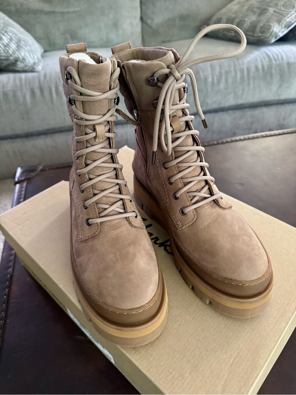 NIB Women's Clarks Leather Lace-Up Ankle Boots - Orianna 2 in Pebble Size 8.5